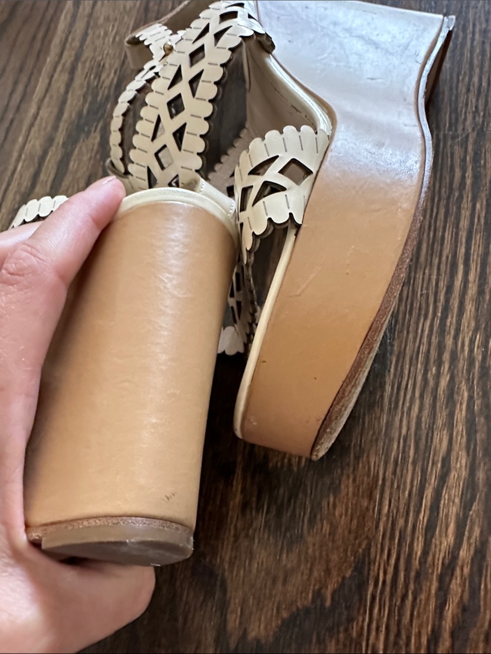 Chloé White Laser-Cut Leather Wedge Sandals with Tan Platform - Picture 12 of 14